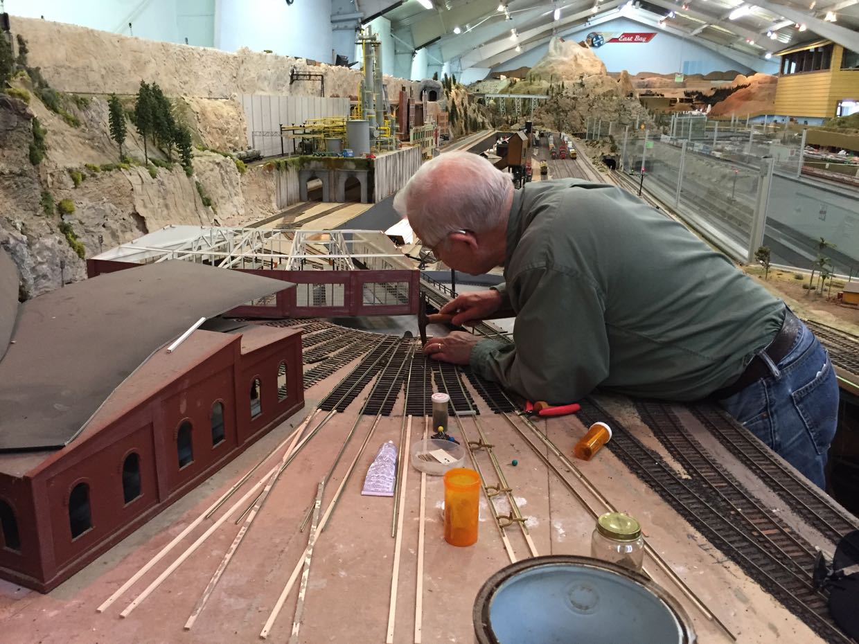 o scale roundhouse