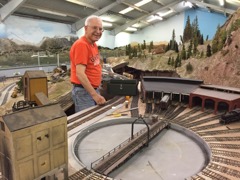 Dave Goslee working on roundhuse tracks-11Nov16