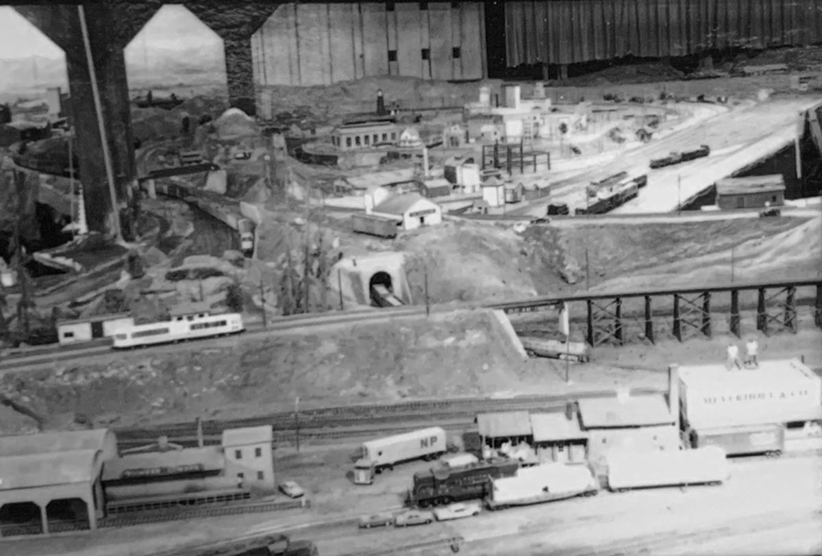 ebmes_ho_layout_overview__richmond__bakersfield_in_rear._proofs-1984__dan_smith.jpeg